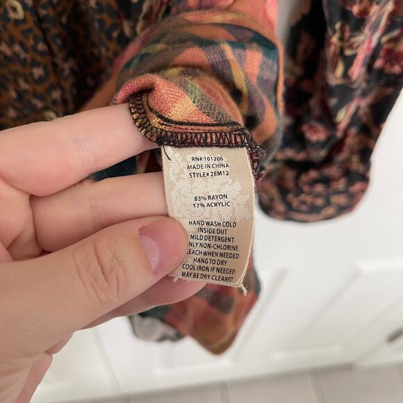 Soft Surroundings Icons Mixed Print Button Up Tunic - Picture 5 of 7